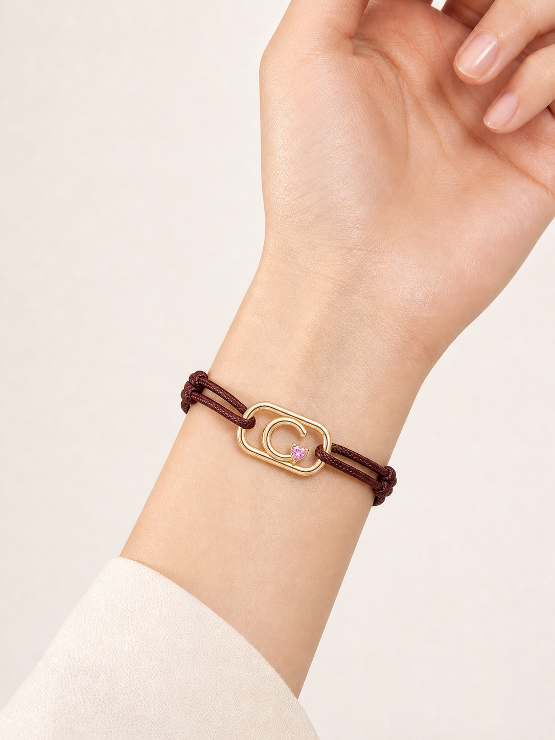 GEMGEMGEM Initial Bracelet Letter C on hand