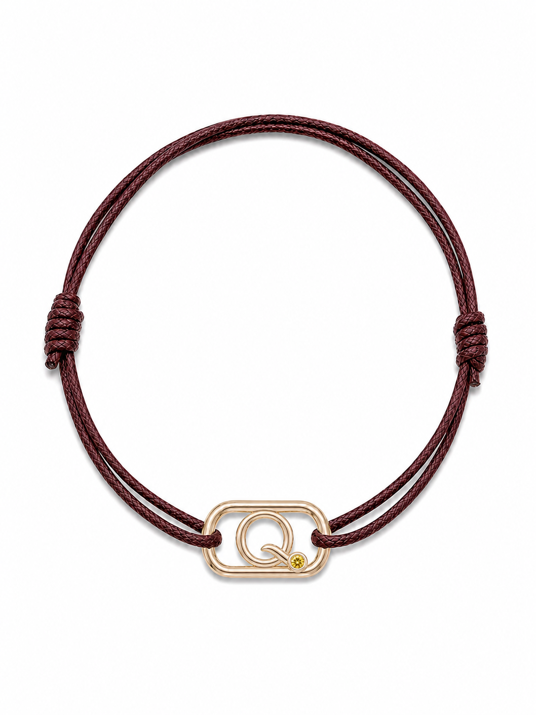 GEMGEMGEM Initial Bracelet Letter Q in 9K Gold on white background