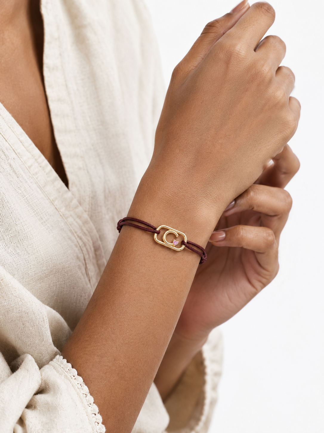 GEMGEMGEM Letter C Initial Bracelet lifestyle 01