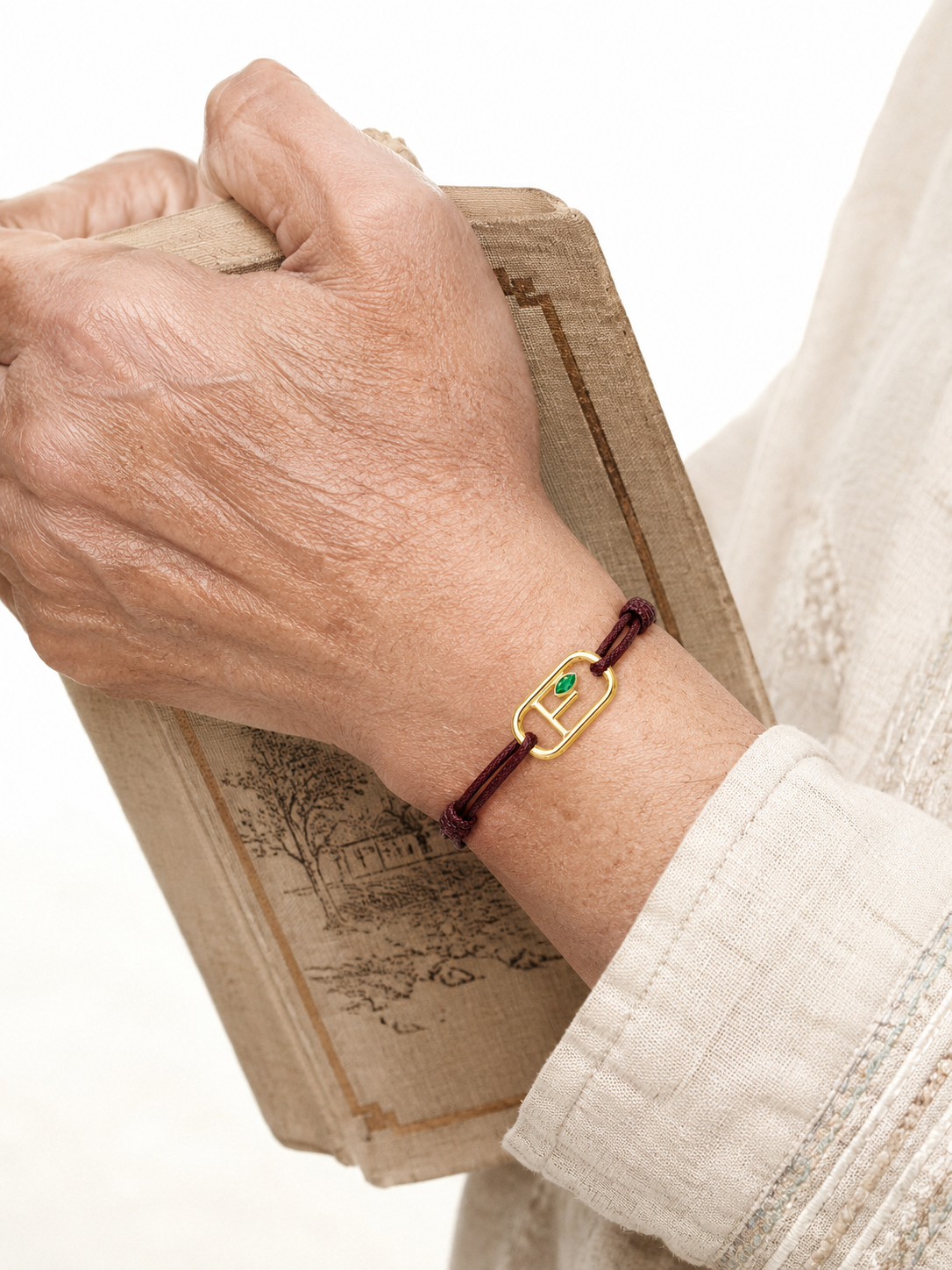 GEMGEMGEM Letter F Initial Bracelet lifestyle 03