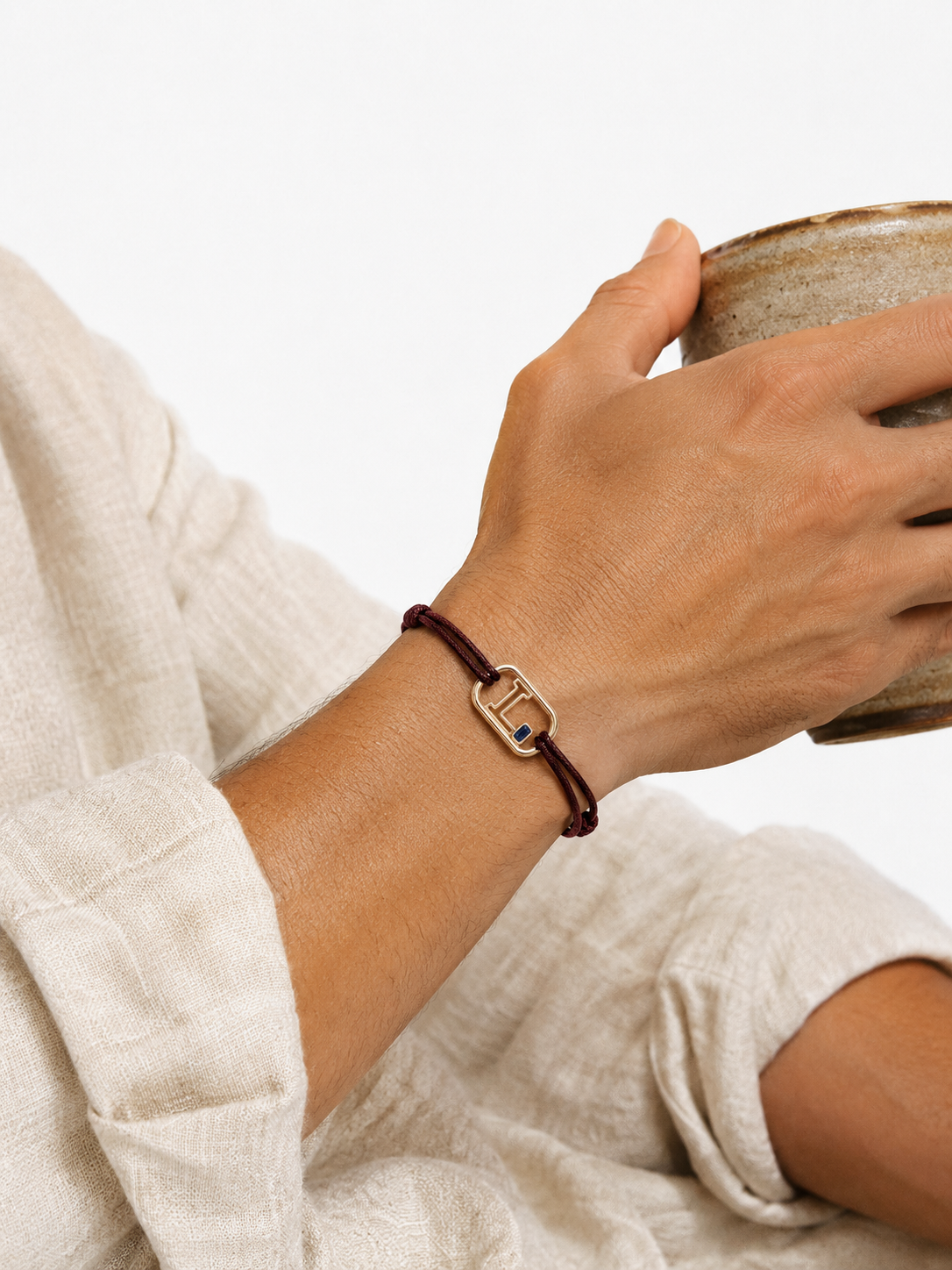 GEMGEMGEM Letter L Initial Bracelet lifestyle 02