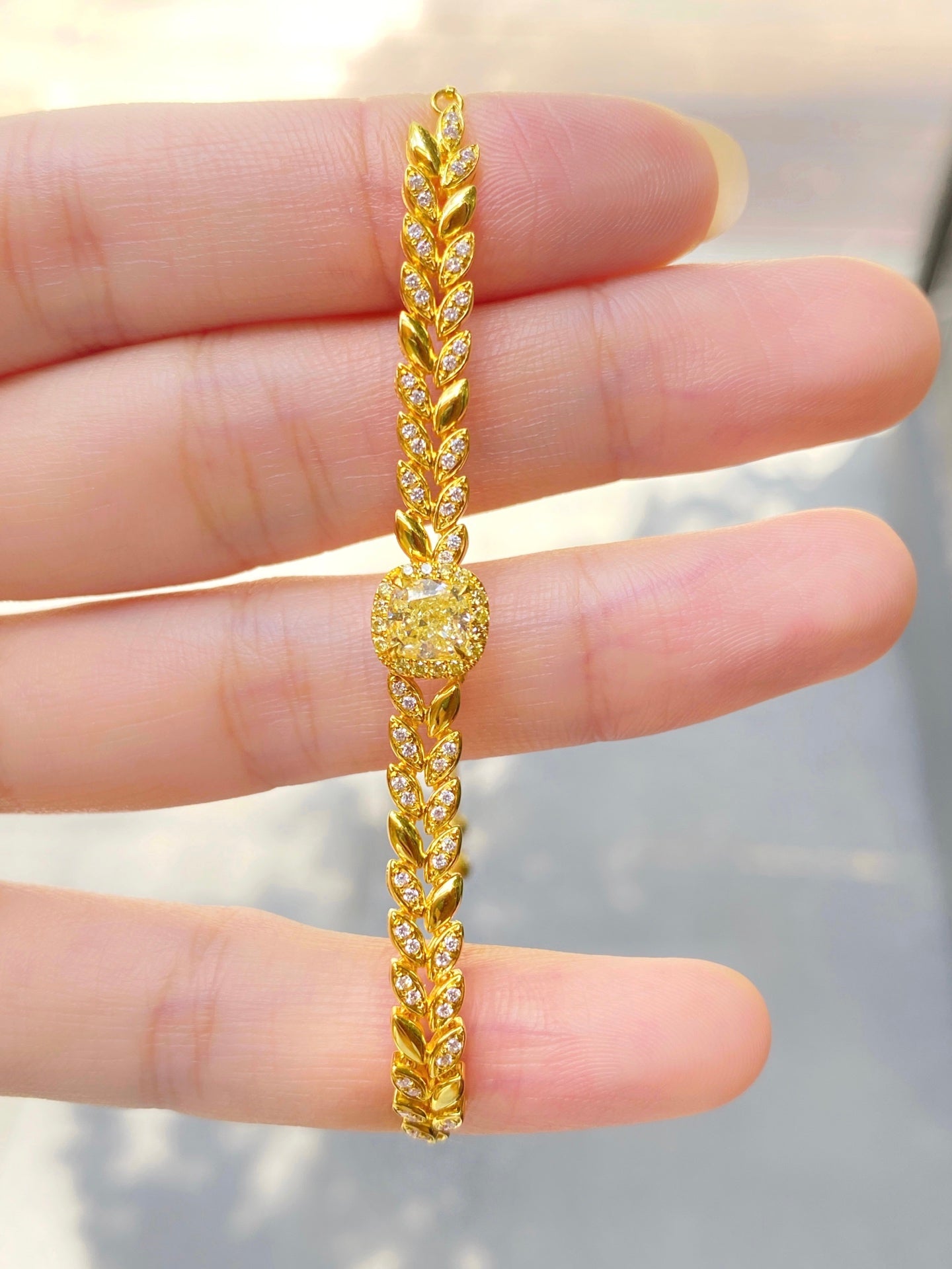 18k金天然黄钻手链
