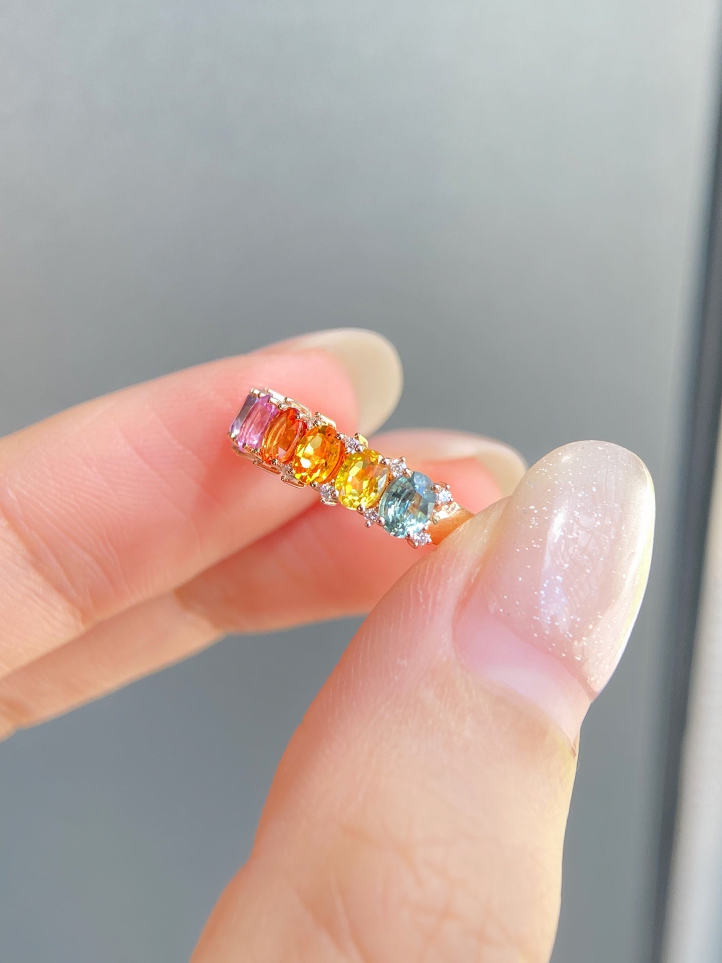 18K金彩色蓝宝石戒指